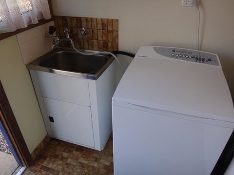 Windana Cottages - Suburb Australia 11