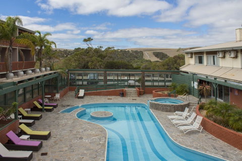 New Terry Hotel & Golf Resort - Suburb Australia 10
