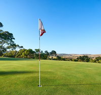 New Terry Hotel Golf Resort - Suburb Australia