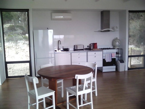 Wallaby Retreat - Suburb Australia 6