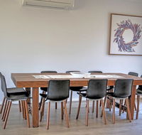 Emu Bay Holiday Homes - Suburb Australia