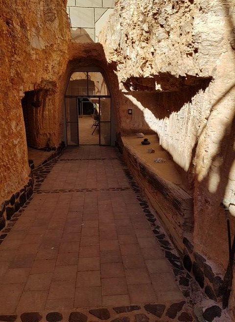 Zen Underground B&B - Suburb Australia 17