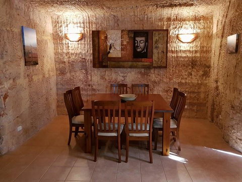 Zen Underground B&B - Suburb Australia 18