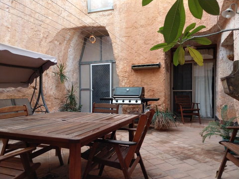 Zen Underground B&B - Suburb Australia 5