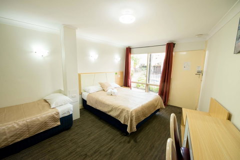 Jacksons Motor Inn - Suburb Australia 26