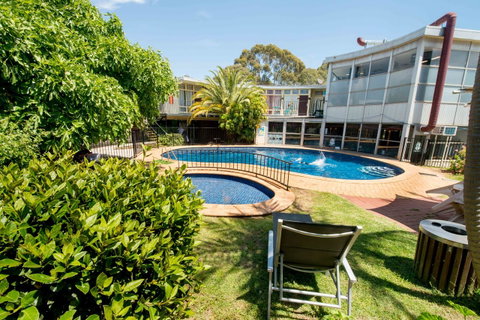 Jacksons Motor Inn - Suburb Australia 2