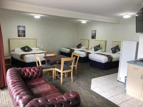 Jacksons Motor Inn - Suburb Australia 41