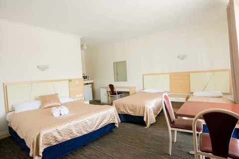 Jacksons Motor Inn - Suburb Australia 12