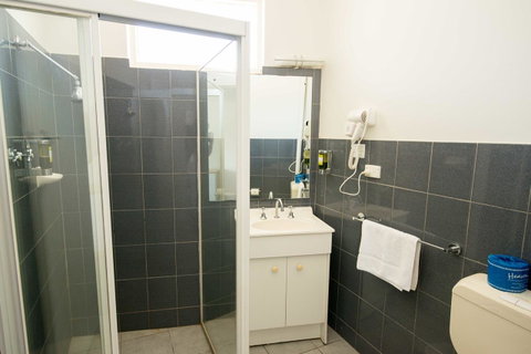 Jacksons Motor Inn - Suburb Australia 13