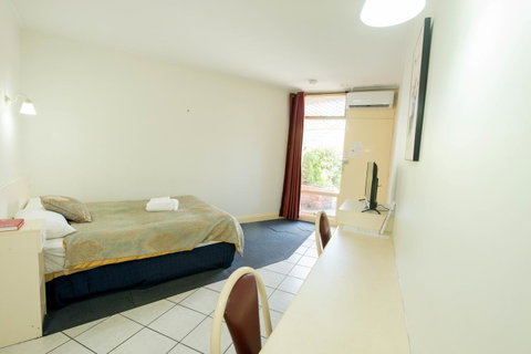 Jacksons Motor Inn - Suburb Australia 33