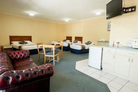 Jacksons Motor Inn - Suburb Australia 25