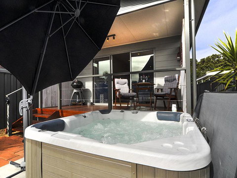 Seagrass Villas - Suburb Australia 3