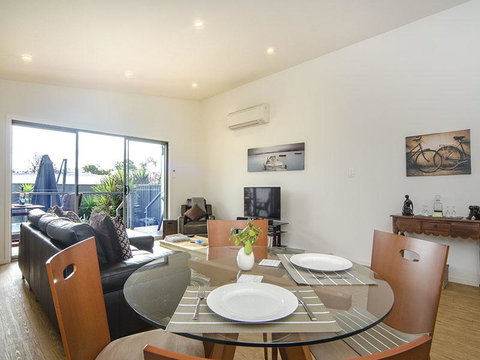 Seagrass Villas - Suburb Australia 9