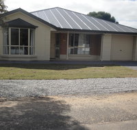 White Sands Retreat - Suburb Australia