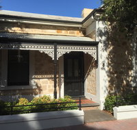 8 Osborne - Suburb Australia