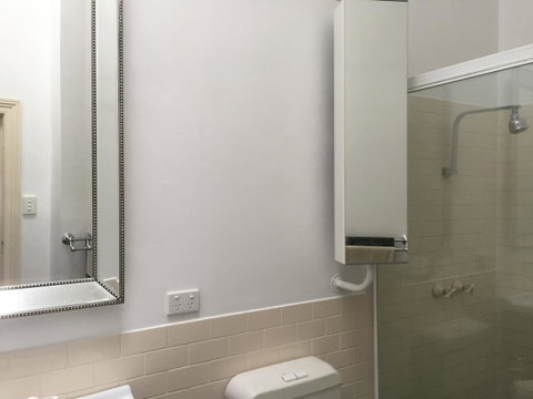 8 Osborne - Suburb Australia 11