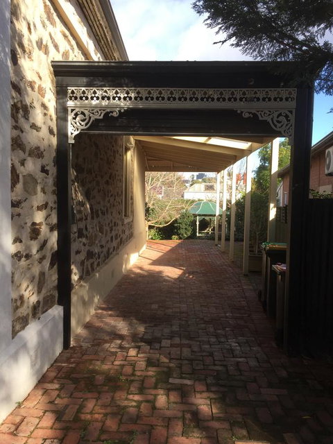 8 Osborne - Suburb Australia 23