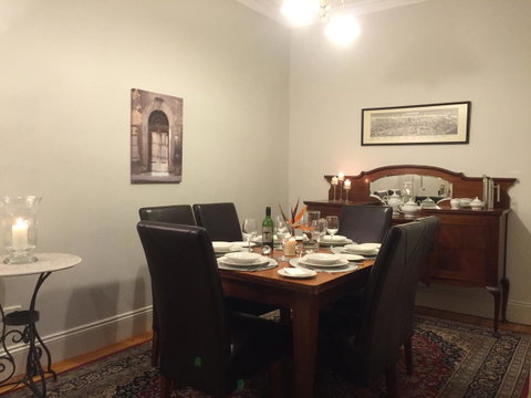8 Osborne - Suburb Australia 16
