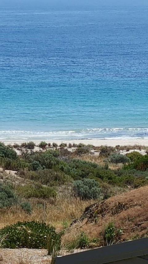 Breeze On Scenic - Suburb Australia 3