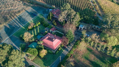 Vineyard Cottage BnB - Suburb Australia 1