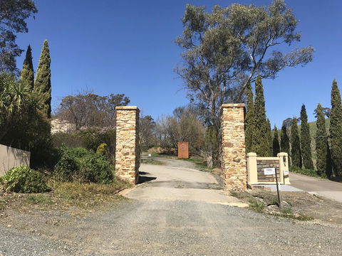 Vineyard Cottage BnB - Suburb Australia 10