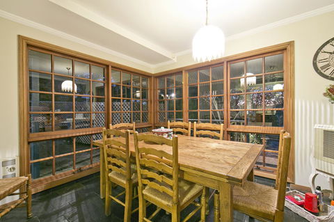 Vineyard Cottage BnB - Suburb Australia 20