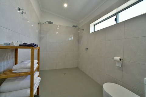 Great Northern Lodge - Suburb Australia 2