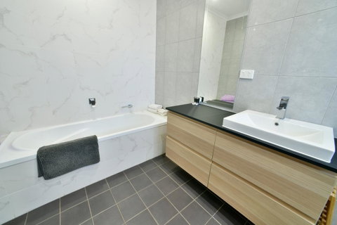 Great Northern Lodge - Suburb Australia 3