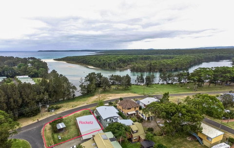 Rocketz At Berrara Beach - Suburb Australia 1
