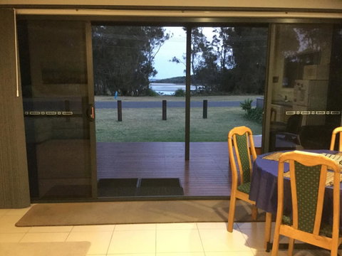 Rocketz At Berrara Beach - Suburb Australia 4