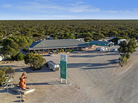 Border Village Roadhouse - Suburb Australia 22
