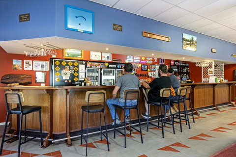 Border Village Roadhouse - Suburb Australia 5
