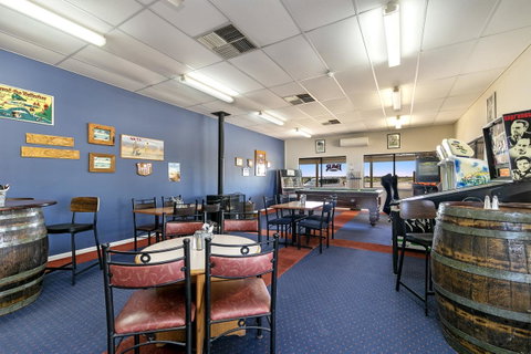 Border Village Roadhouse - Suburb Australia 29