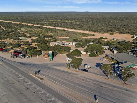Border Village Roadhouse - Suburb Australia 21