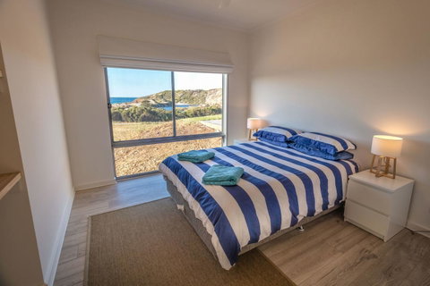 Middle River Beach House, Western House - Suburb Australia 10