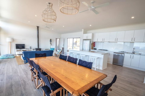 Middle River Beach House, Western House - Suburb Australia 7
