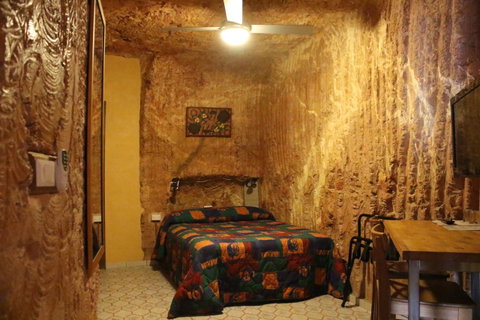 The Underground Motel - Suburb Australia 5