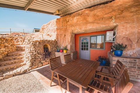 The Underground Motel - Suburb Australia 13