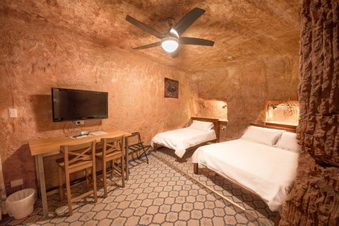 The Underground Motel - Suburb Australia 8