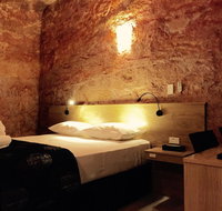 The Lookout Cave Underground Motel - Suburb Australia