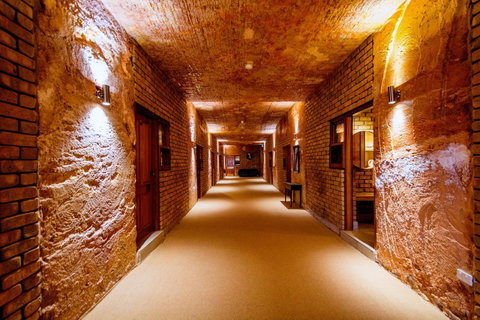 The Lookout Cave Underground Motel - Suburb Australia 7