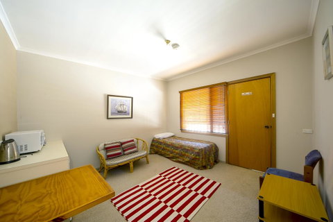 Second Valley Motel - Suburb Australia 11