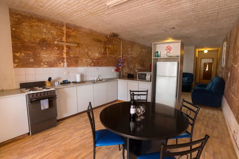 Desert View Apartments - Suburb Australia 1