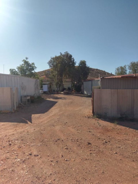 Desert Gum Retreat Gough St - Suburb Australia 26