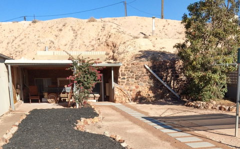 Desert Gum Retreat Gough St - Suburb Australia 7