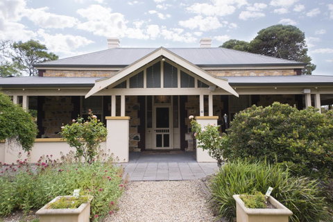 Yankalilla Bay Homestead - Suburb Australia 1
