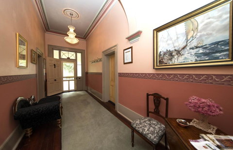Yankalilla Bay Homestead - Suburb Australia 12