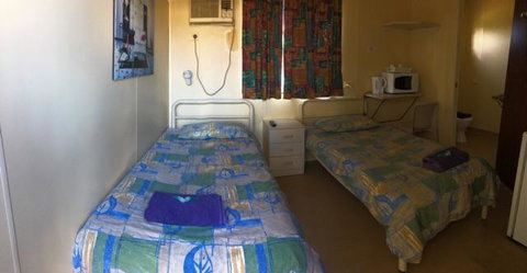 A1Cabins - Suburb Australia 4