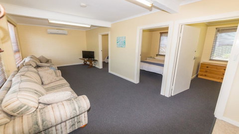 Sandy Feet - 31 Gold Coast Drive - Suburb Australia 20