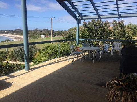 Emu Bay Lodge - Suburb Australia 2